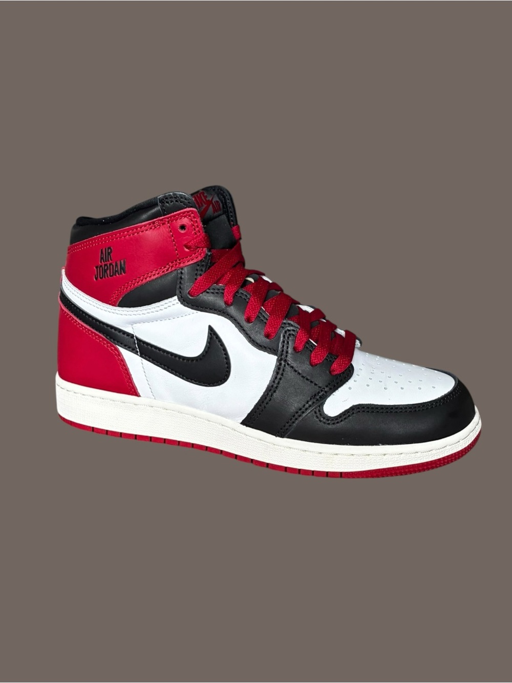 Air Jordan 1 Retro High OG Grade School Size 7Y NEW